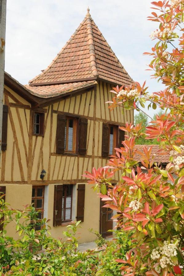 Domaine De La Source Bed & Breakfast Sainte-Christie-d'Armagnac Exterior photo